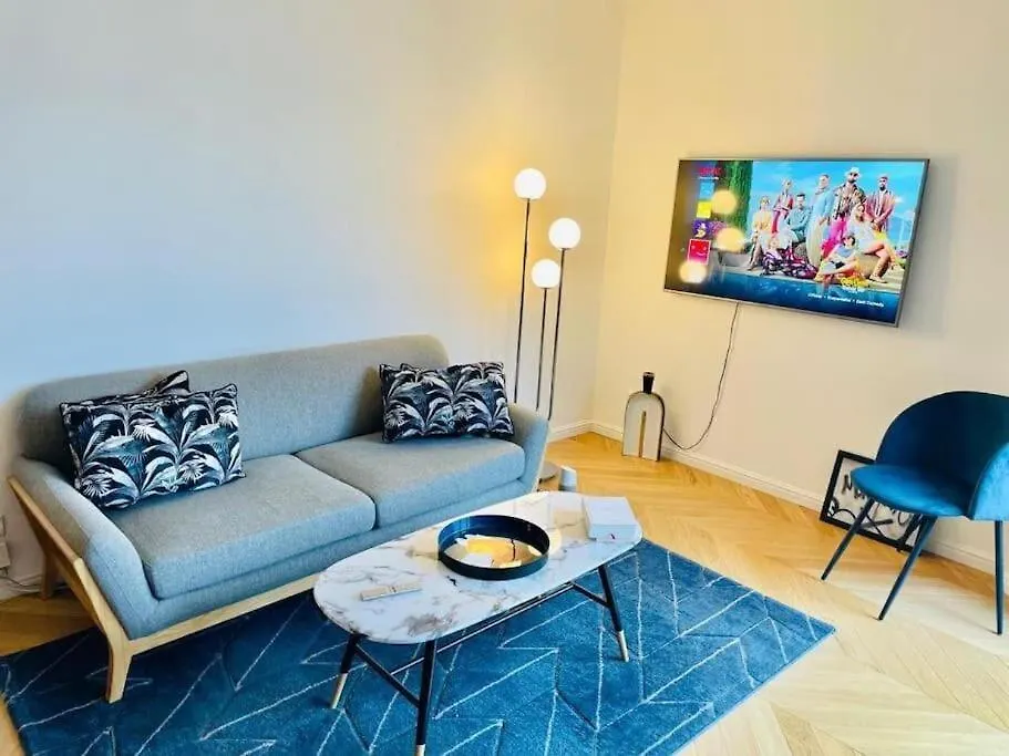 Comfortable One Bedroom In Center With Parking And Terrace Lussemburgo 0*,  Lussemburgo